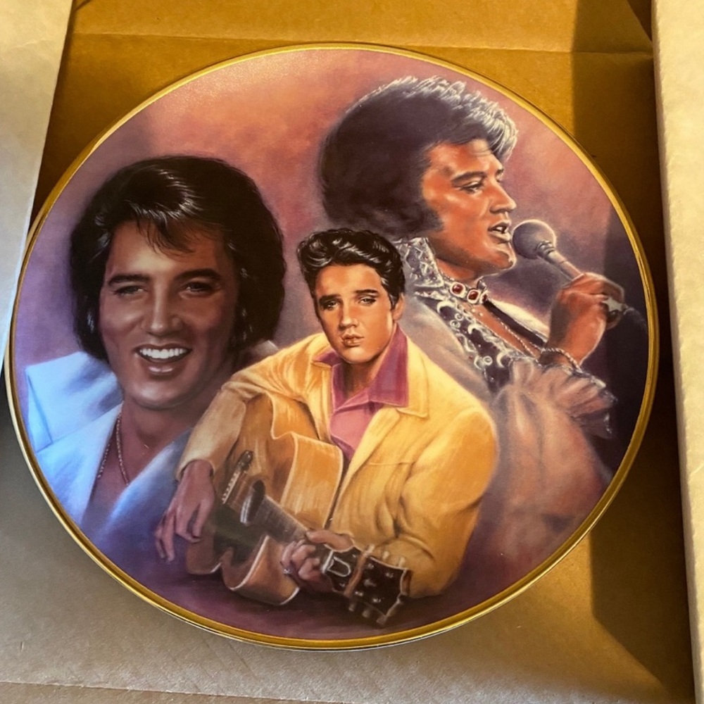 Elvis Presley colecters ceramic plate